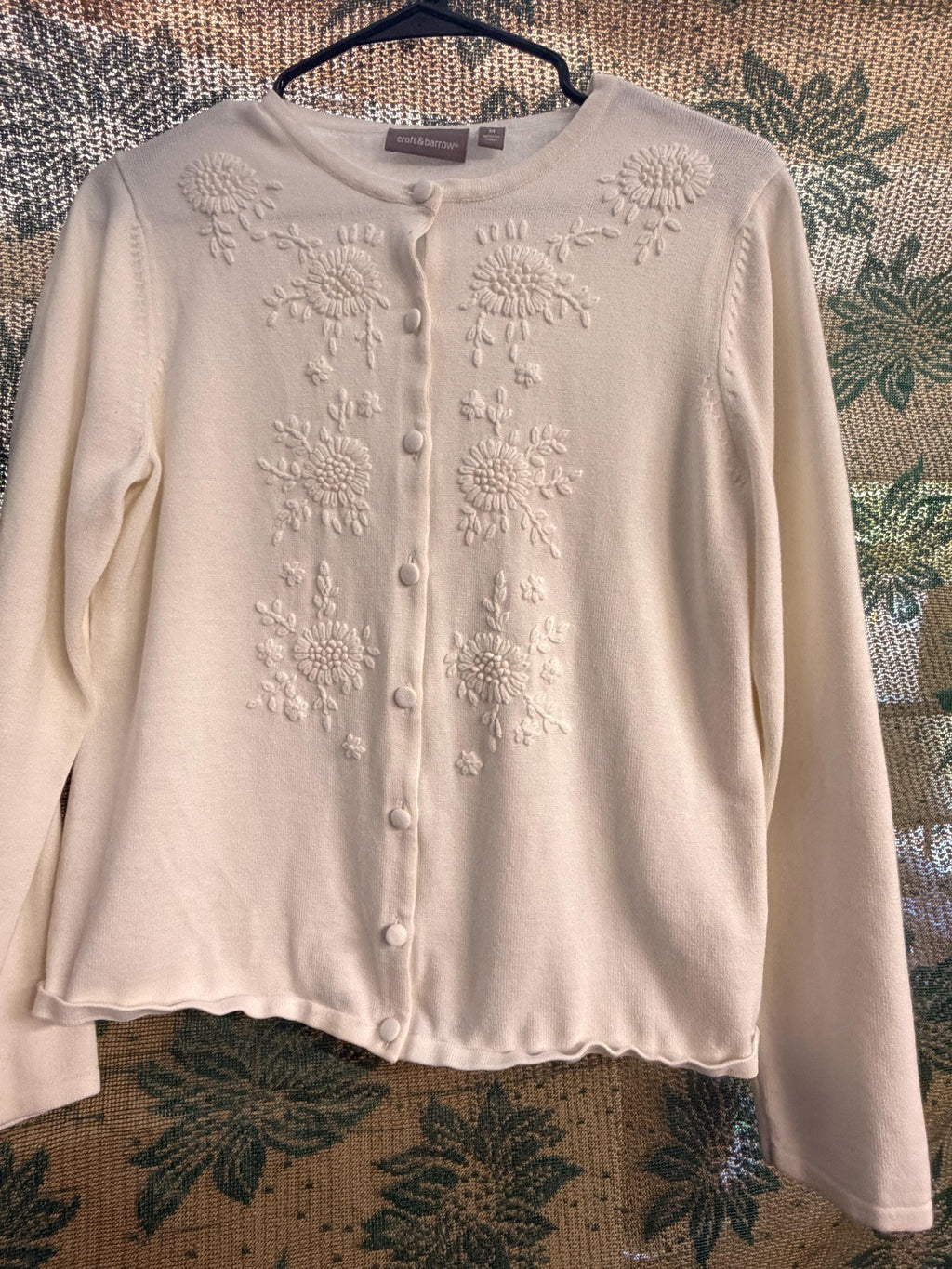 Croft & Barrow White Floral Embroidered Cardigan Sweater Women's Medium