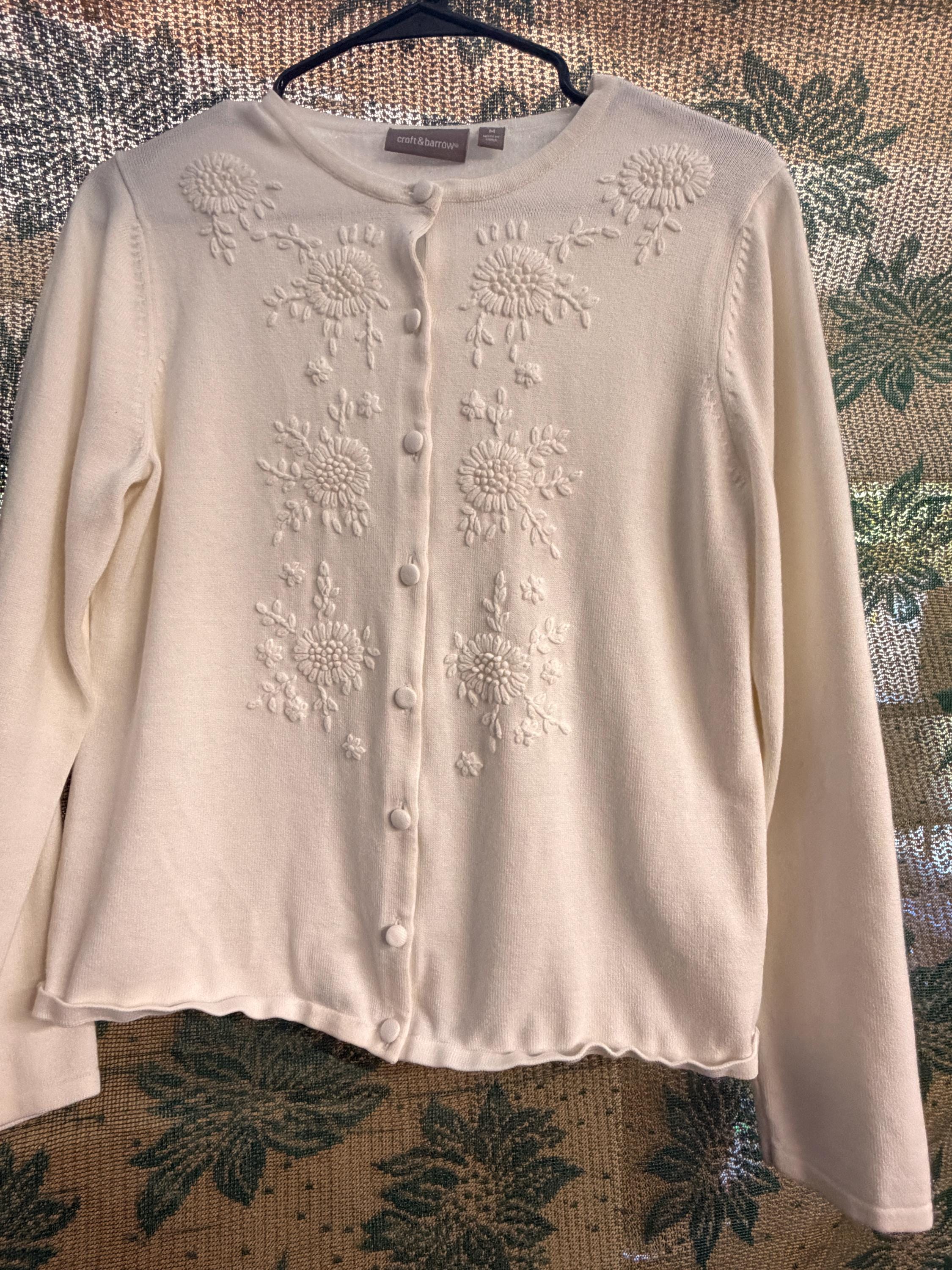 Croft & Barrow White Floral Embroidered Cardigan Sweater Women's Medium