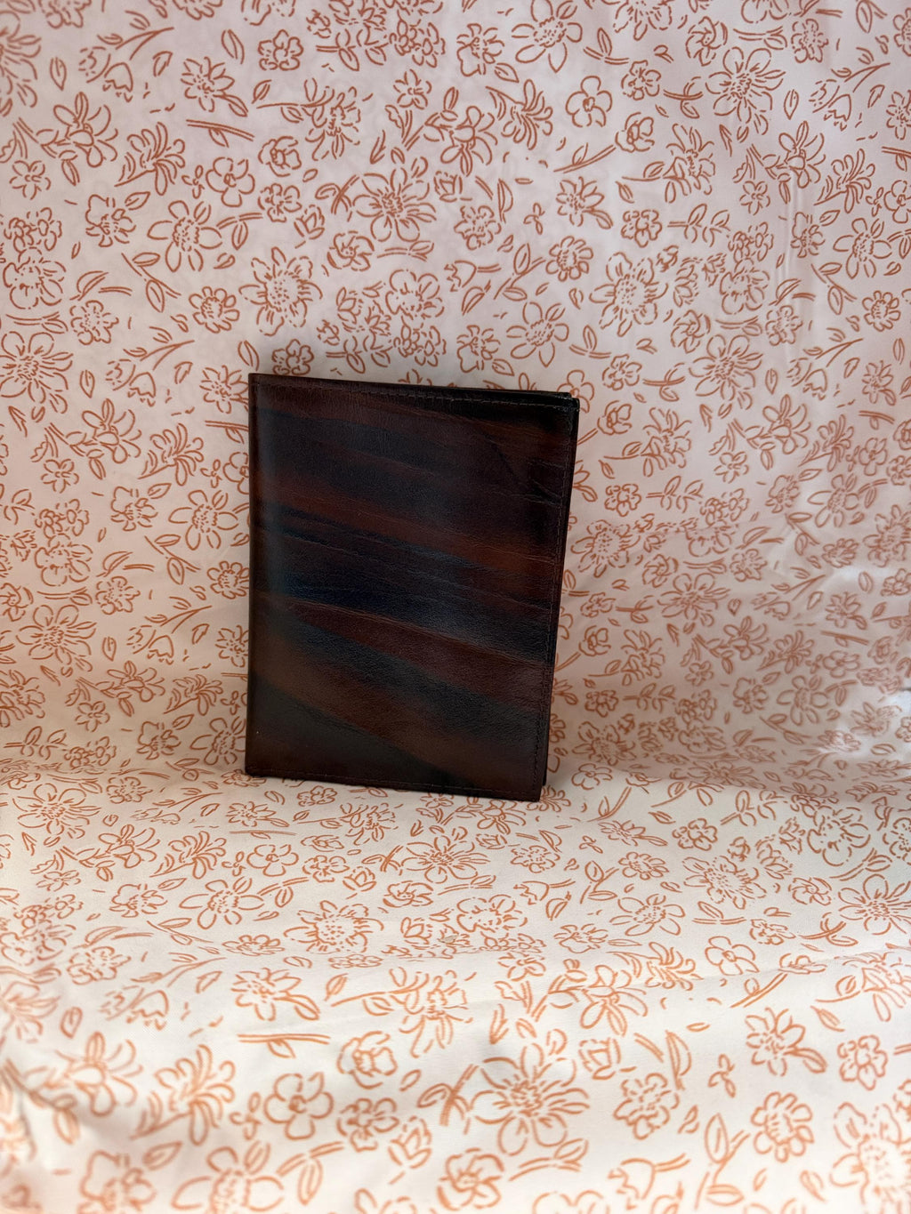 Vintage Amity Cowhide Credit Guard Organizer Wallet Address Book Brown Leather NOS