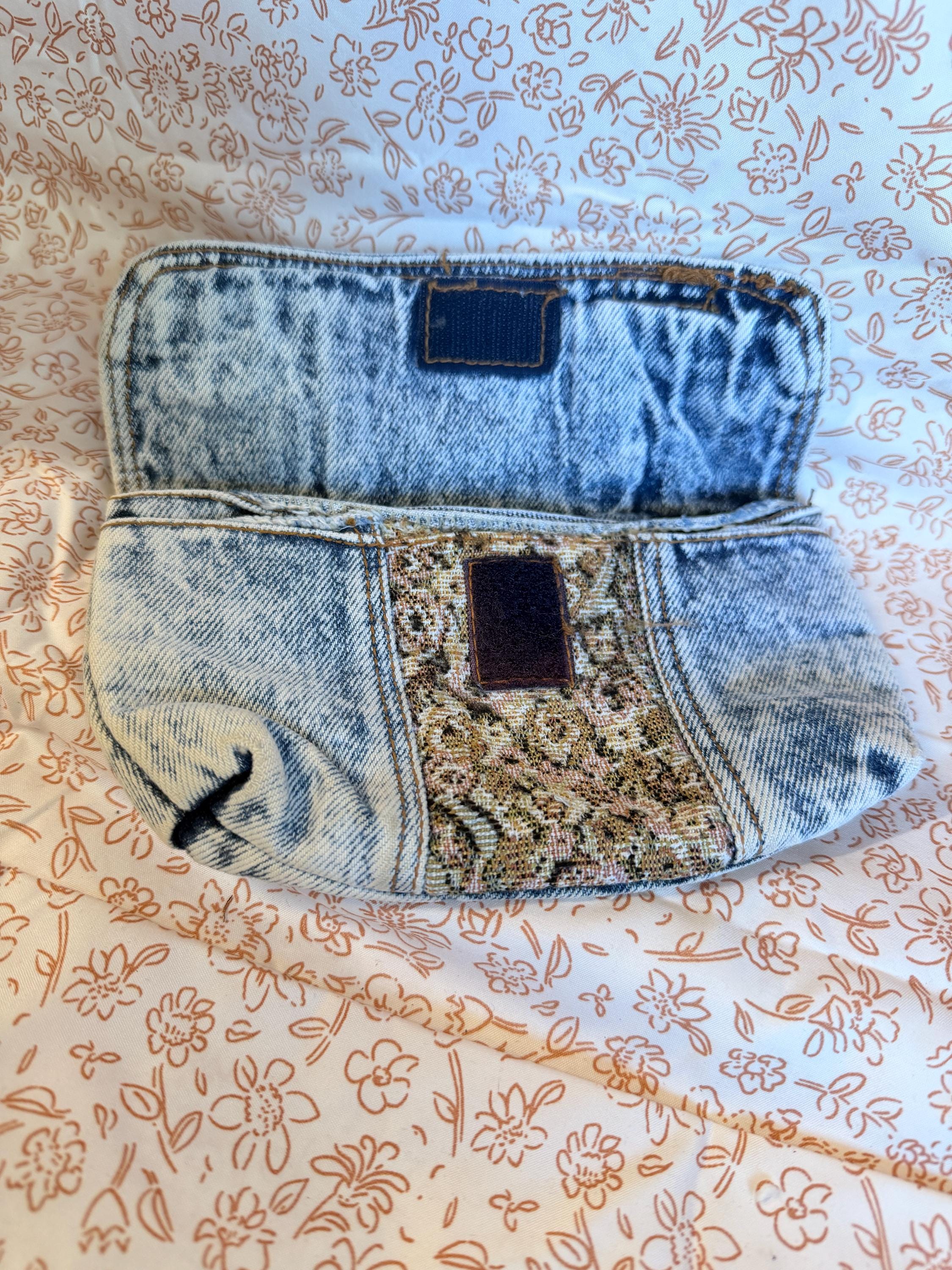 Vintage Shane Denim Wallet Clutch Acid Wash Floral Tapestry Organizer