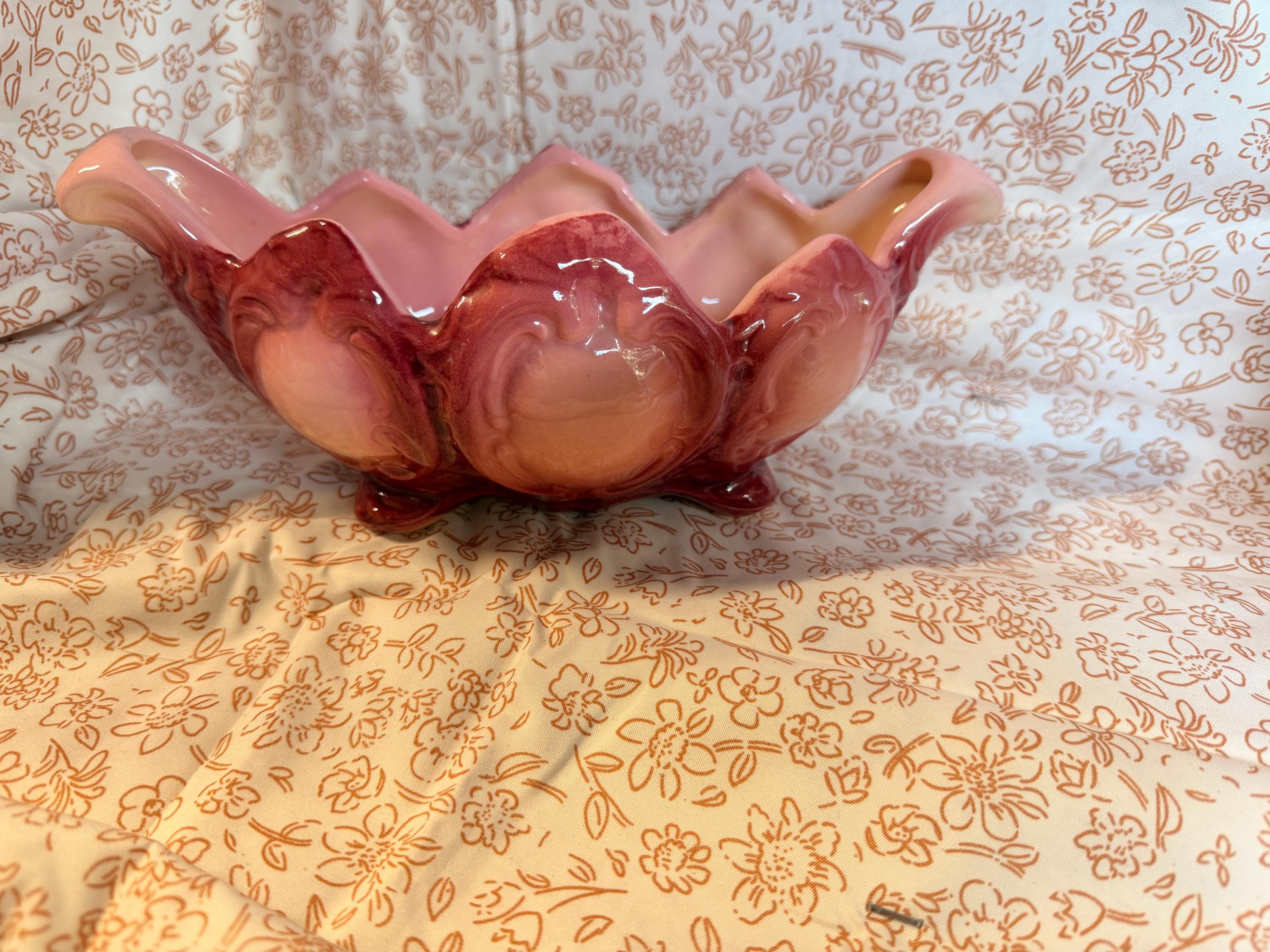 Vintage Hull Pottery Pink Fluted Console Bowl Planter #406 Roseville Style Art Pottery Centerpiece