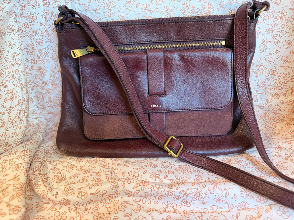 Fossil Burgundy Leather Crossbody Bag Key Charm Organizer Shoulder Purse