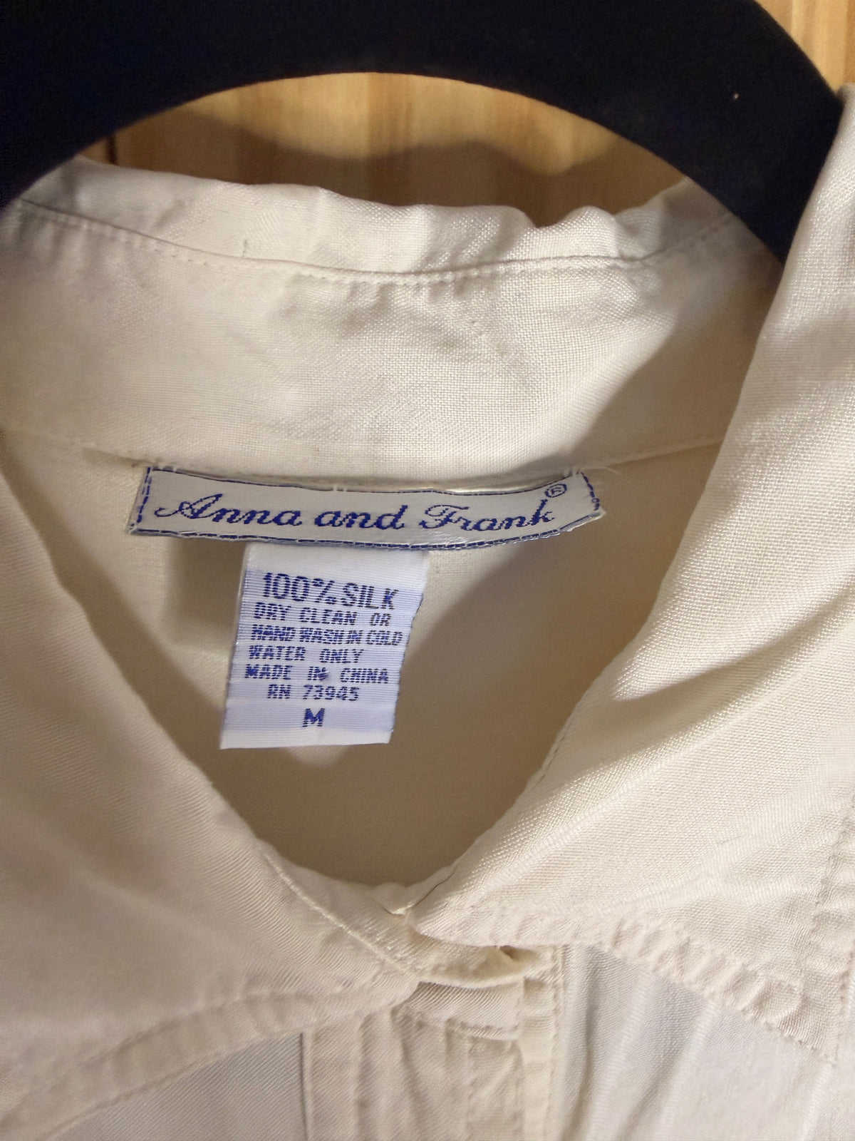 Vintage Anna and Frank 100% Silk Button Front Shirt Medium Ivory Minimalist Blouse