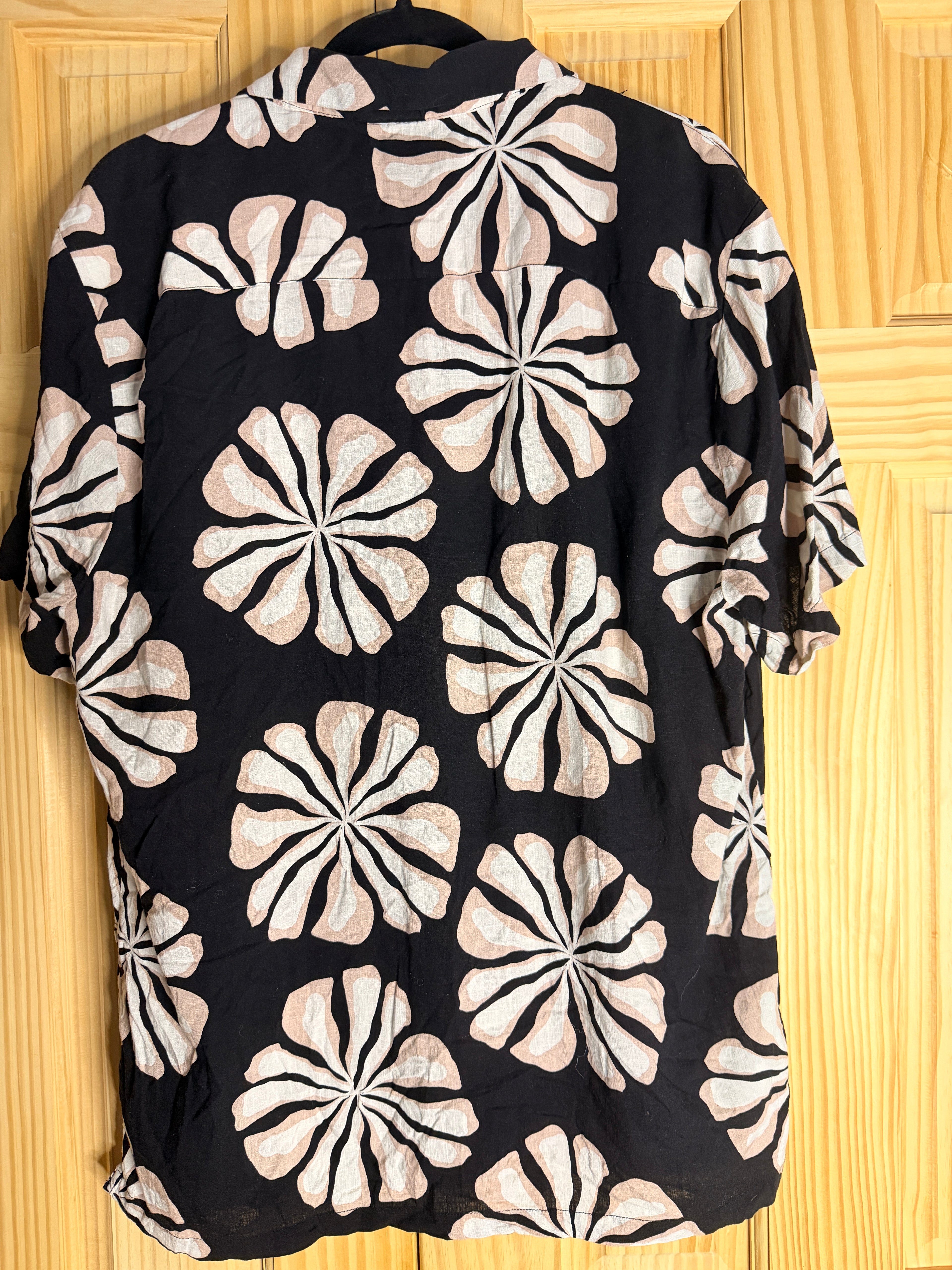 Porter & Ash Linen Blend Camp Shirt Black Floral Tropical Button Front