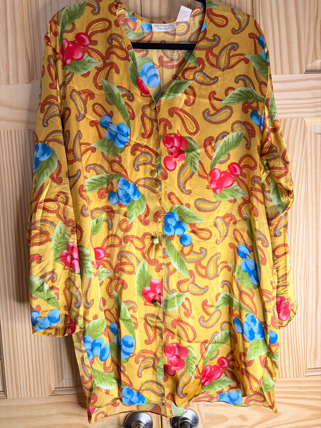 Vintage Victoria's Secret 100% Silk Paisley & Cherry Print Sleep Shirt - Women's Large