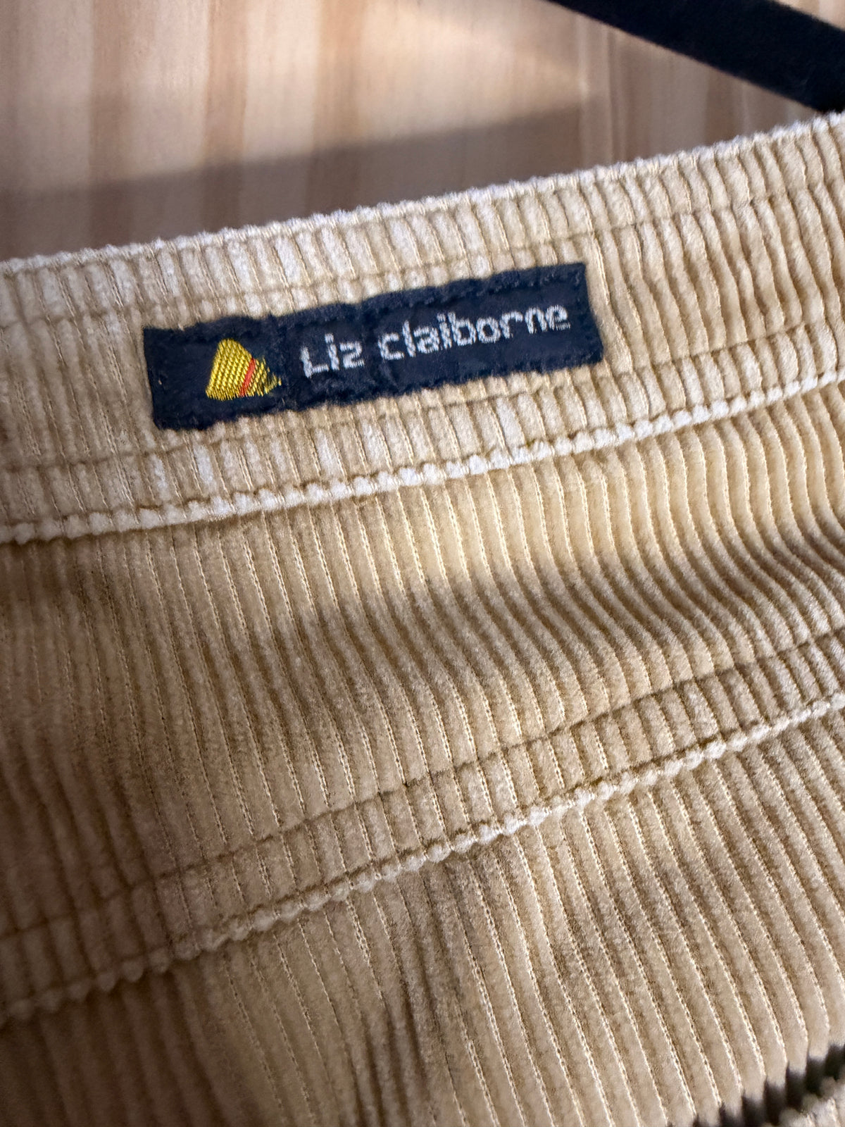 Vintage Liz Claiborne Tan Fine Wale Corduroy Pants Women's Size 14 High Rise 100% Cotton