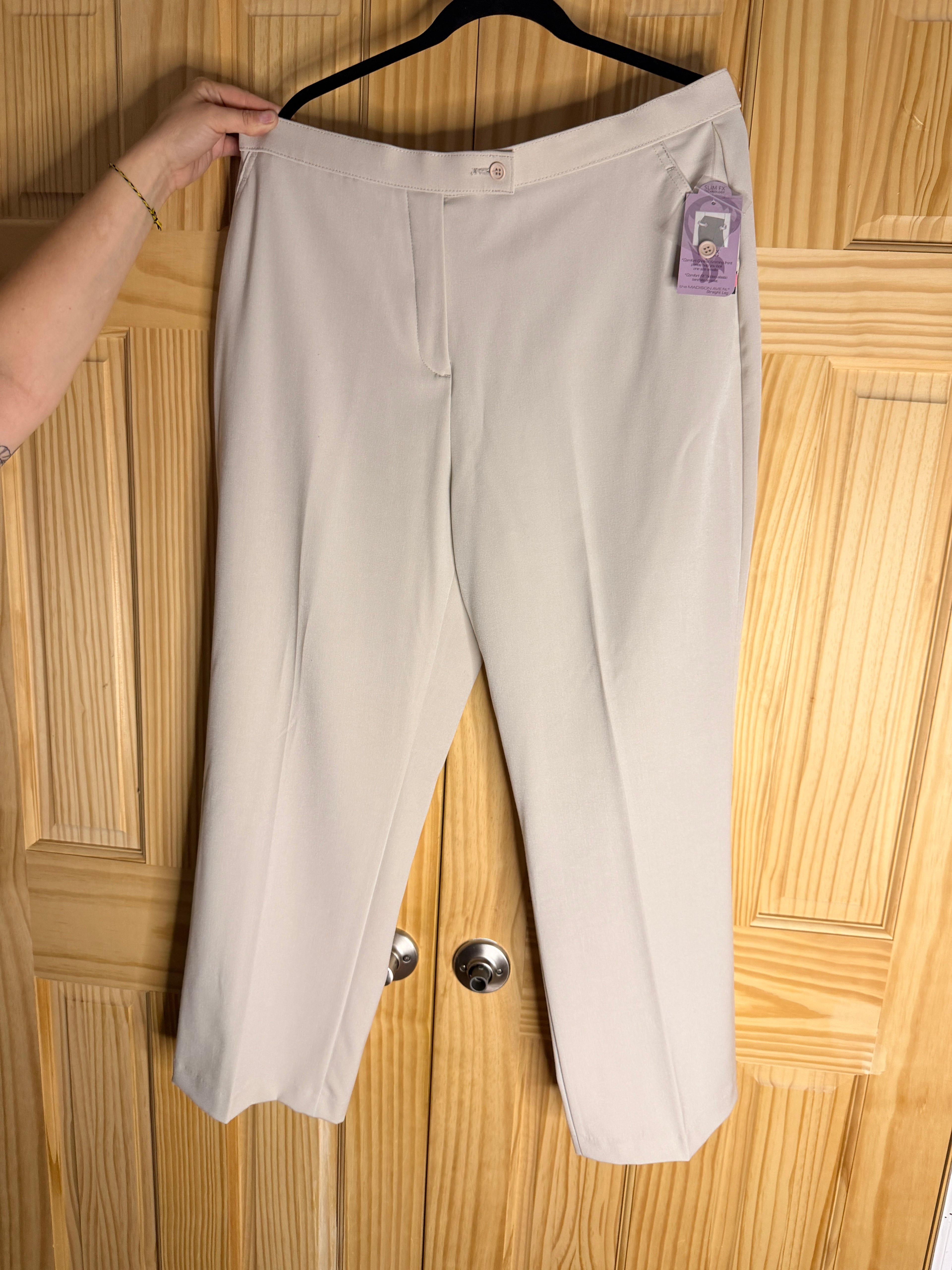 Investments Petite Women's Ivory Career Dress Pants Size 18S Straight Leg