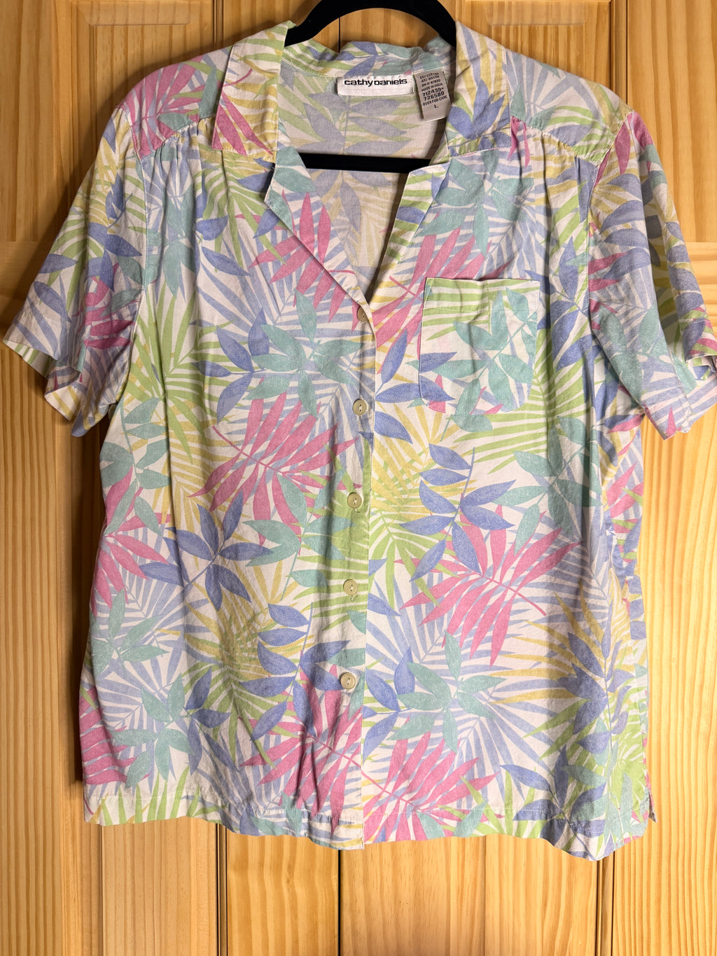 Cathy Daniels Pastel Tropical Leaf Button Front Shirt Large