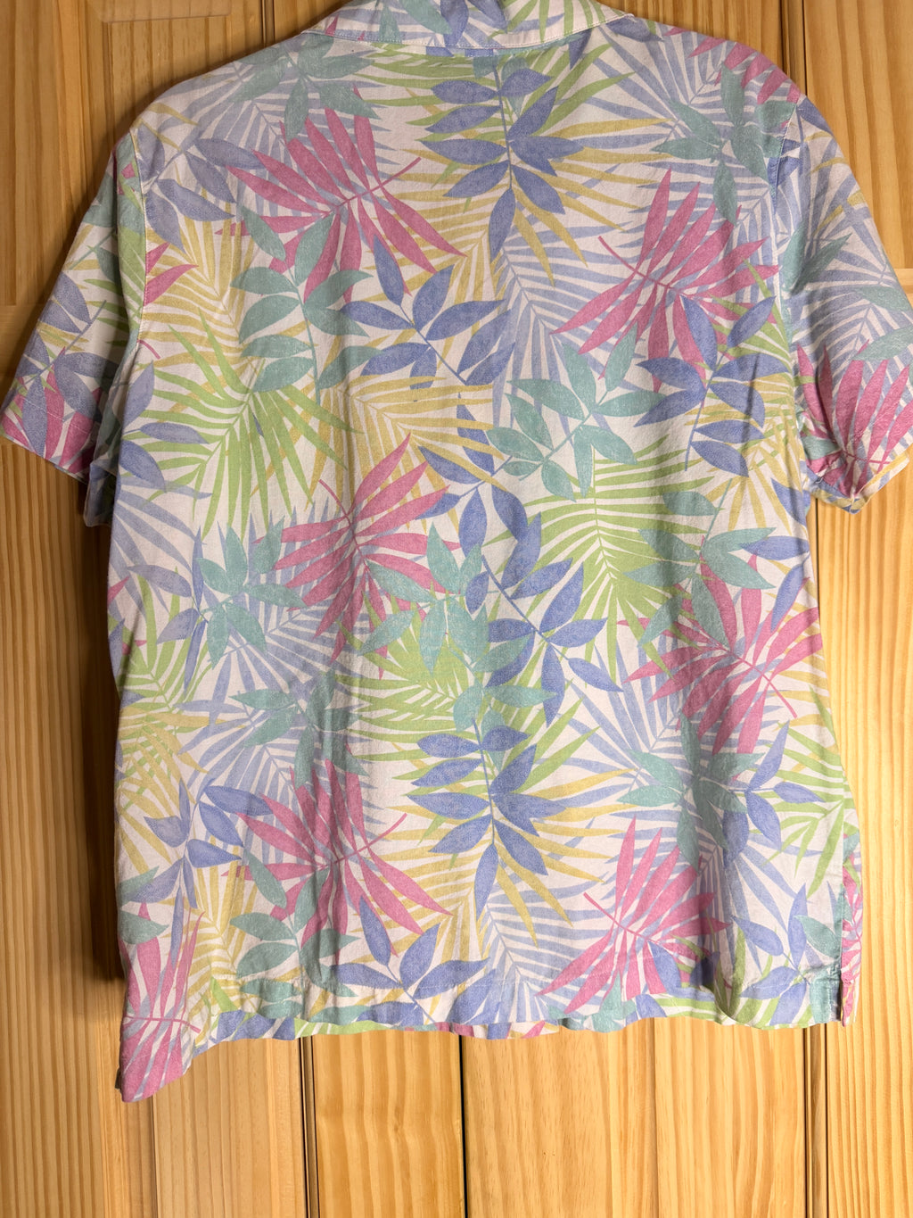 Cathy Daniels Pastel Tropical Leaf Button Front Shirt Large