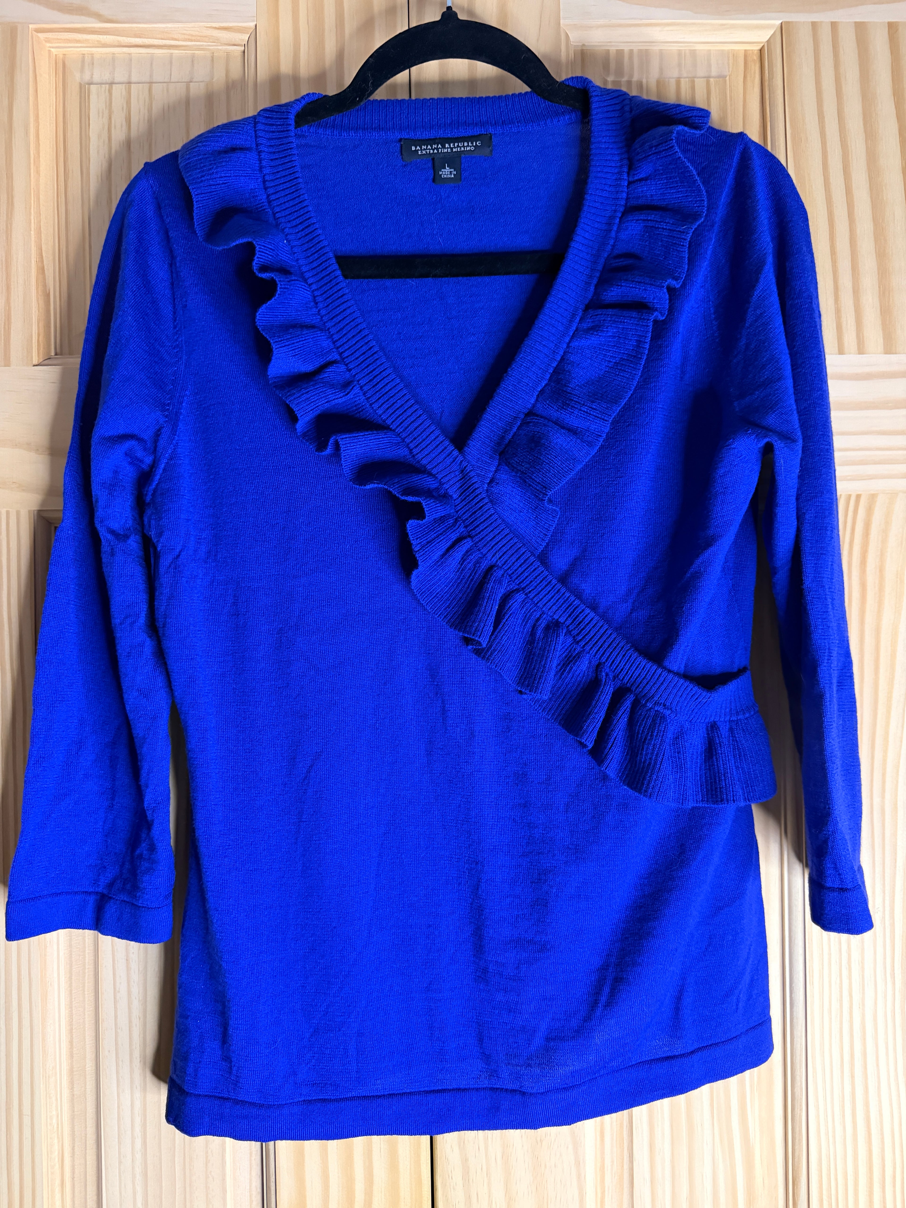 Banana Republic Extra Fine Merino Wool Blue Ruffle Wrap Sweater Women's Large