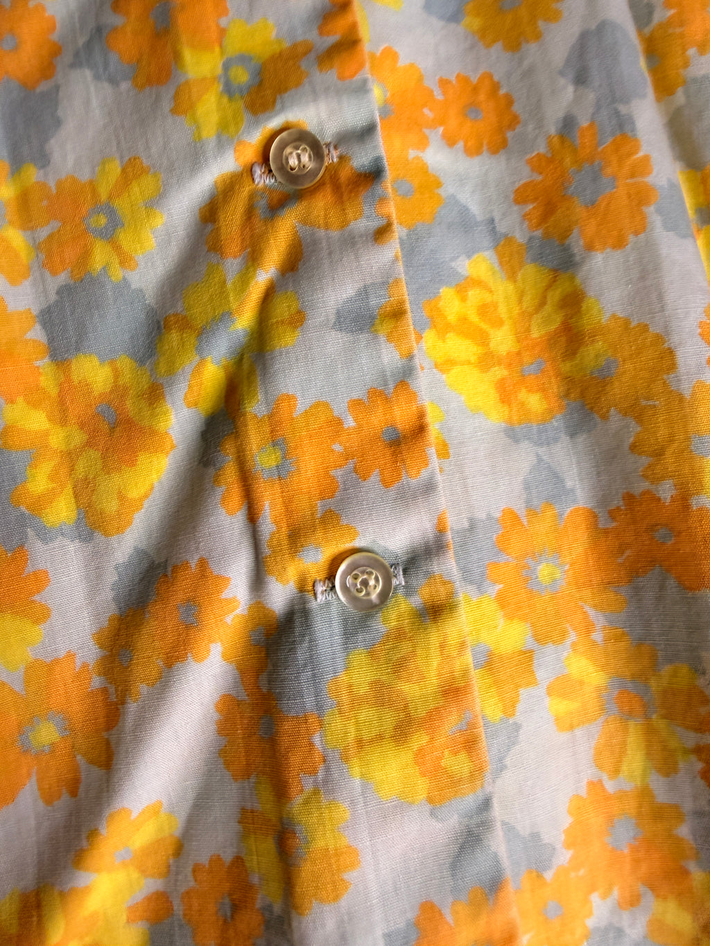 Shapely Classic Floral Permanent Press Short Sleeve Blouse Size 14