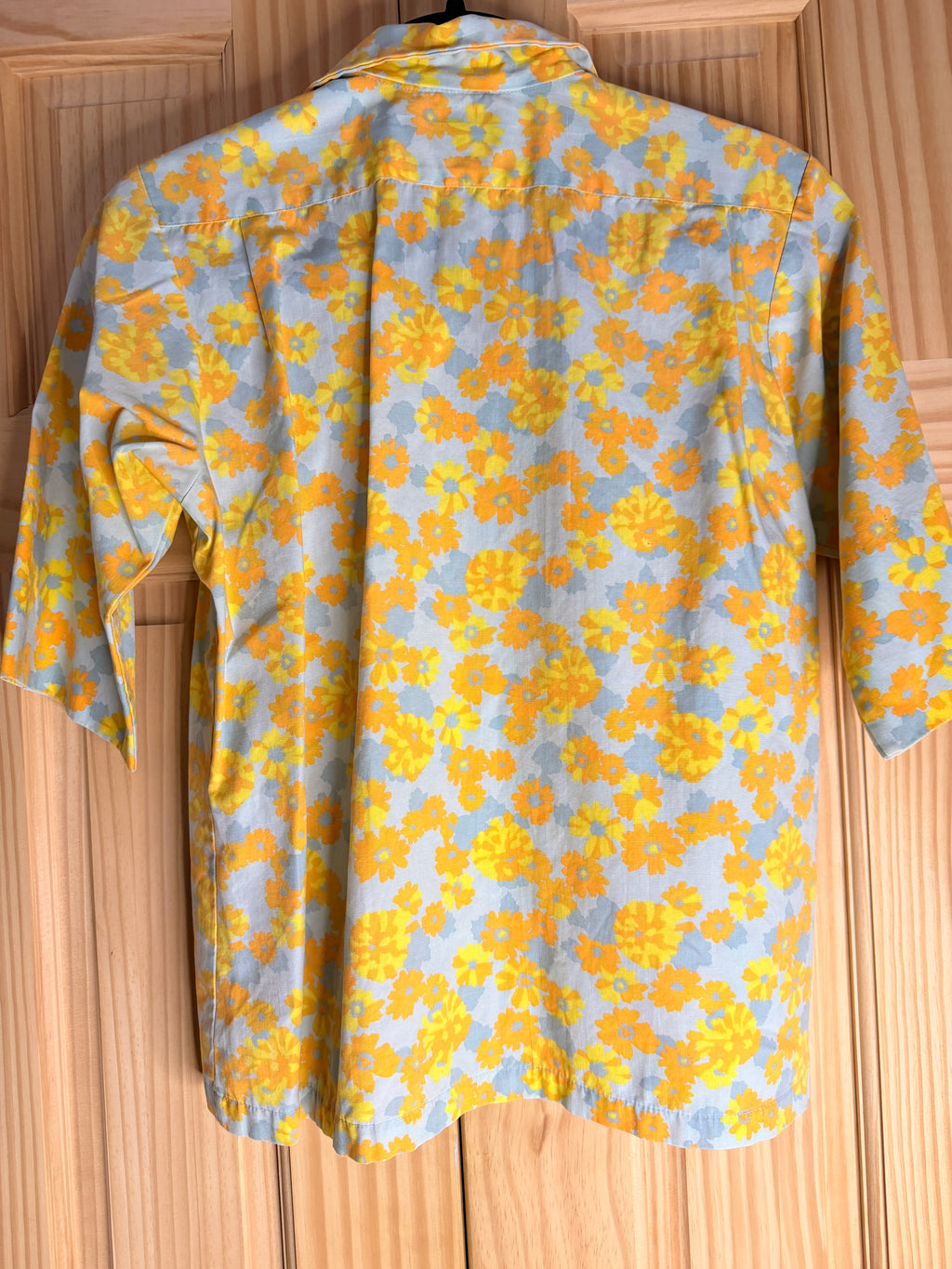 Shapely Classic Floral Permanent Press Short Sleeve Blouse Size 14