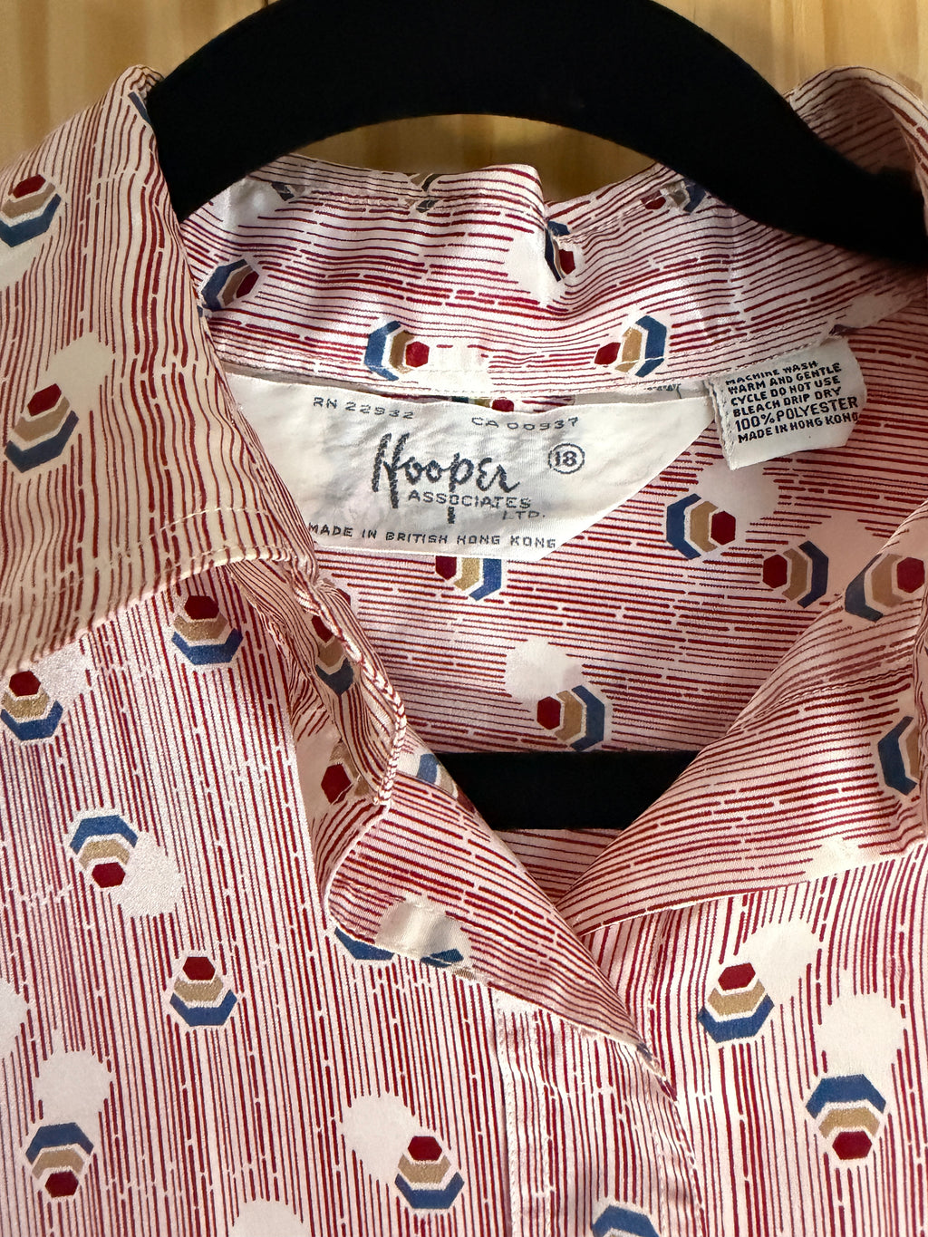 Knops Associates British Hong Kong Pink Geometric Button Front Blouse Size 18