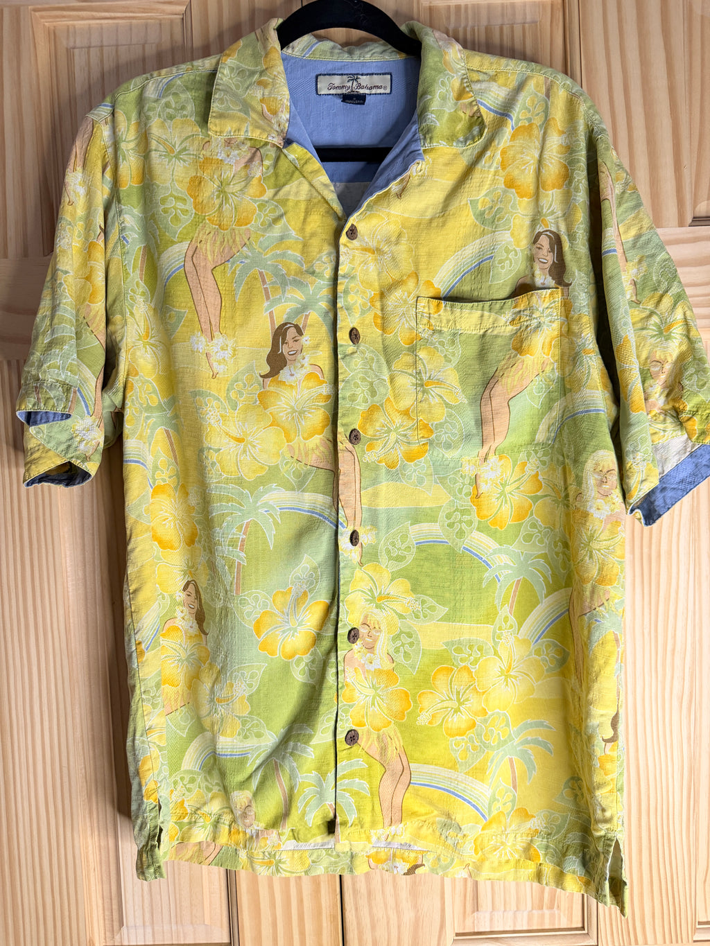 Tommy Bahama 100% Silk Hawaiian Hula Print Camp Shirt Small