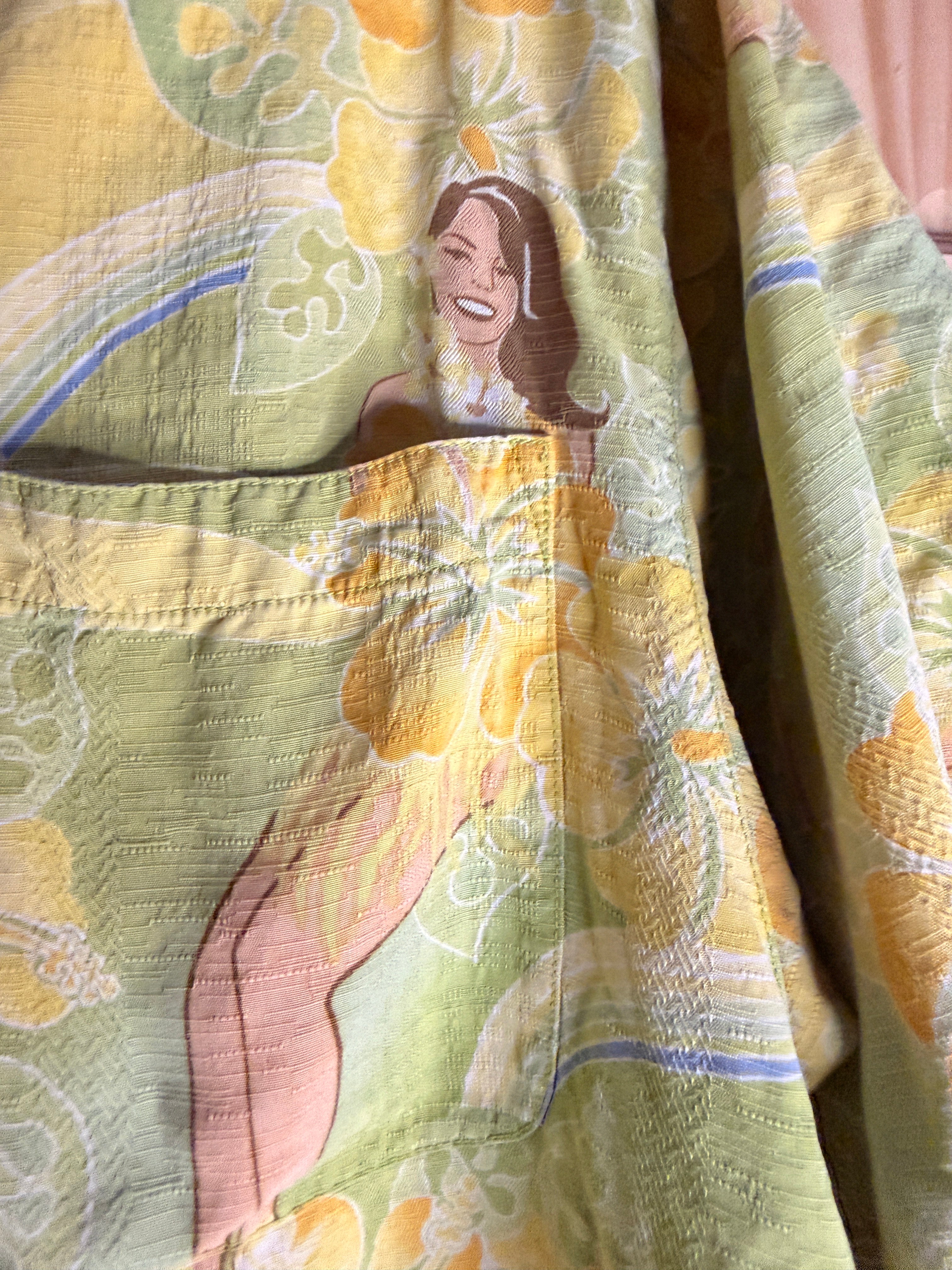 Tommy Bahama 100% Silk Hawaiian Hula Print Camp Shirt Small