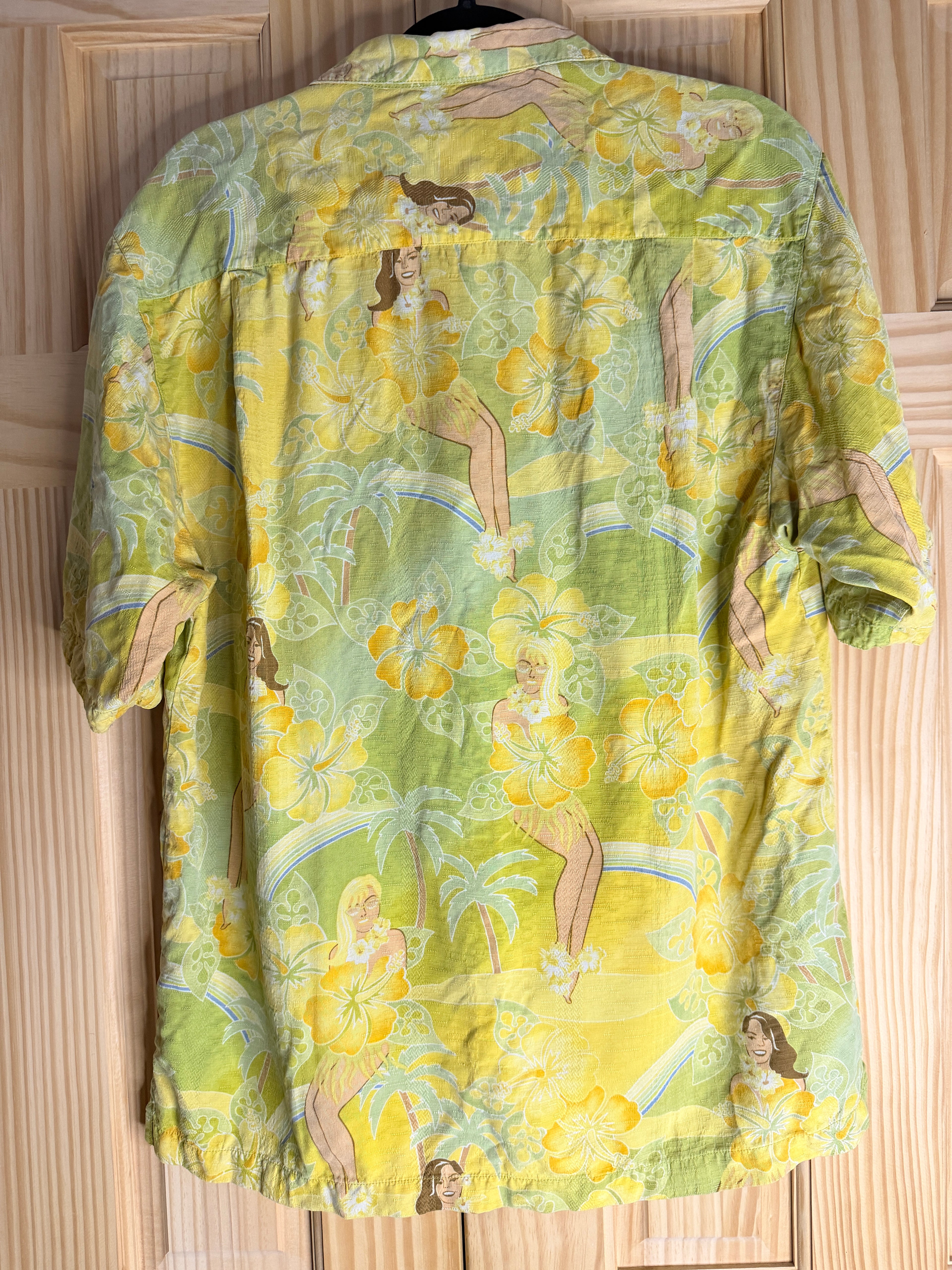 Tommy Bahama 100% Silk Hawaiian Hula Print Camp Shirt Small