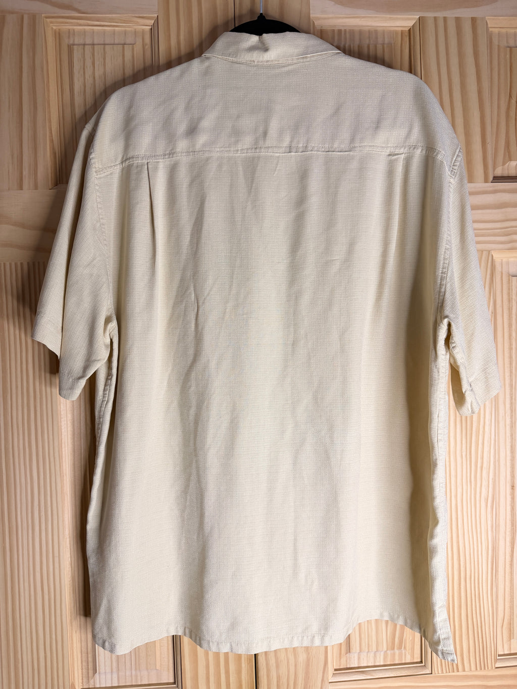 AXIST 100% Silk Cream Short Sleeve Button Front Camp Shirt Large