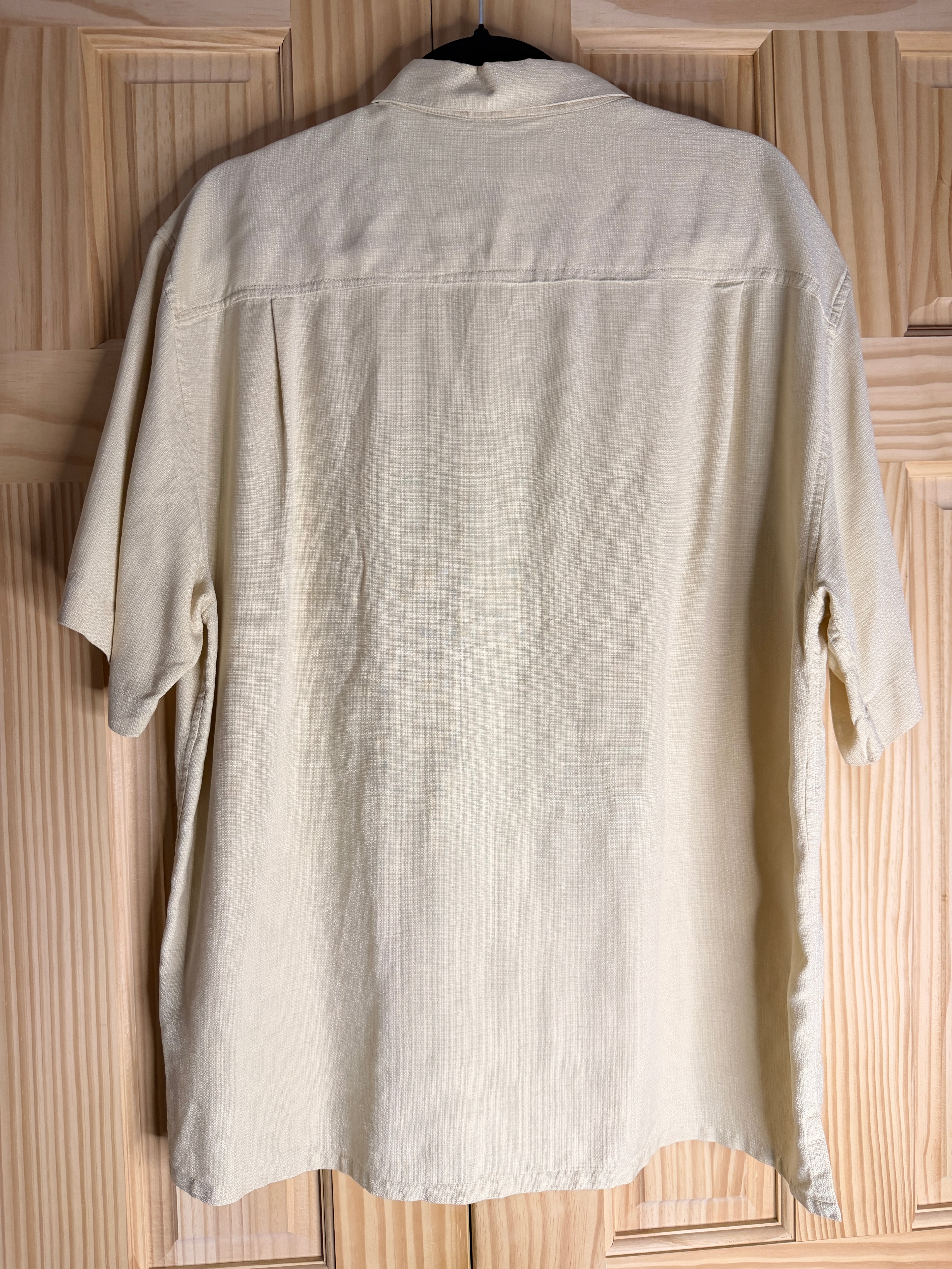 AXIST 100% Silk Cream Short Sleeve Button Front Camp Shirt Large