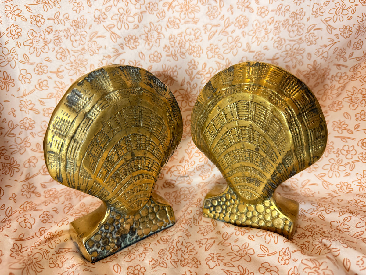 Vintage Pair of Brass Seashell Bookends | Coastal Nautical Shell Decor | Hollywood Regency