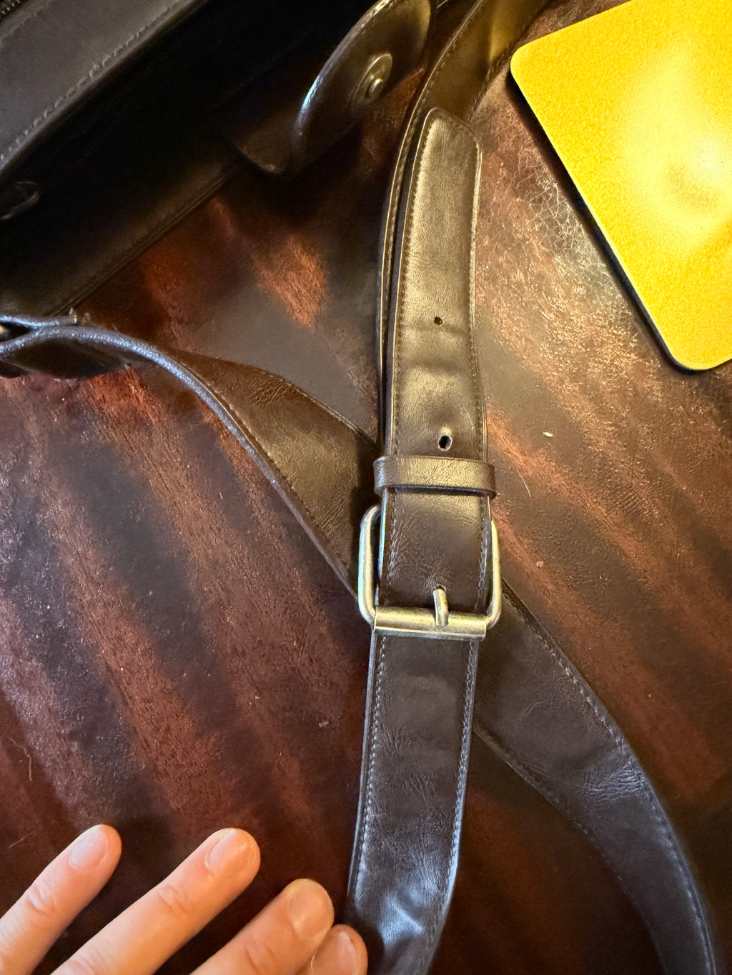 Relic by Fossil Brown Organizer Crossbody Messenger Purse Multiple Zip Pockets
