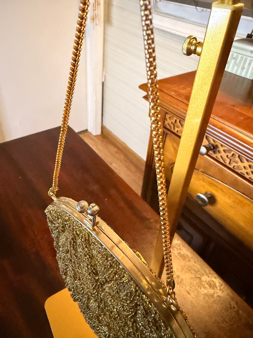 Vintage Gold Glass Beaded Kiss Lock Evening Bag with Chain Strap