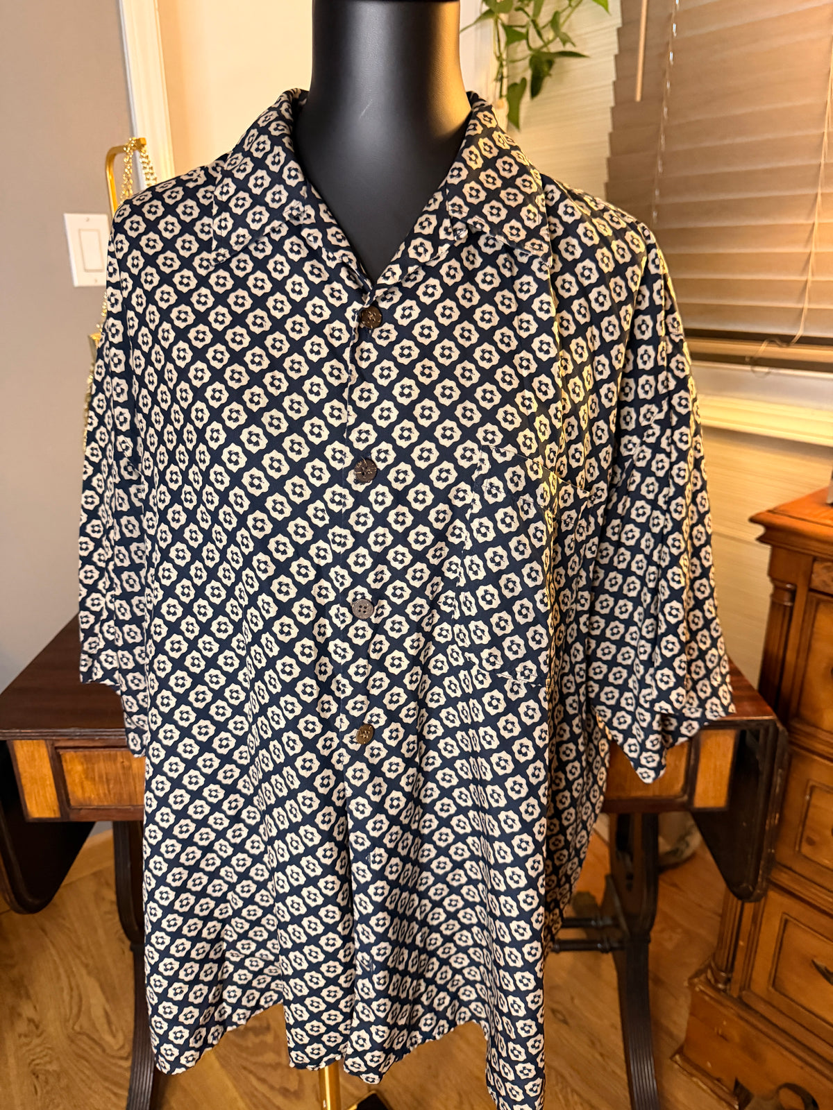 Vintage Brandini Pure Silk Men's XL Button Front Shirt Navy White Geometric Print Short Sleeve