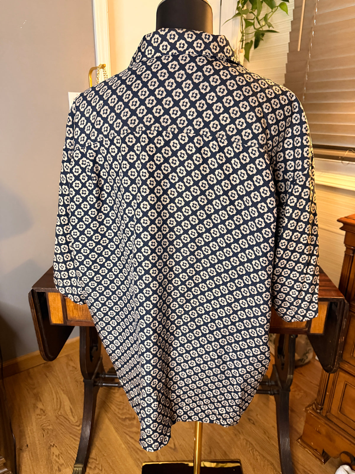 Vintage Brandini Pure Silk Men's XL Button Front Shirt Navy White Geometric Print Short Sleeve