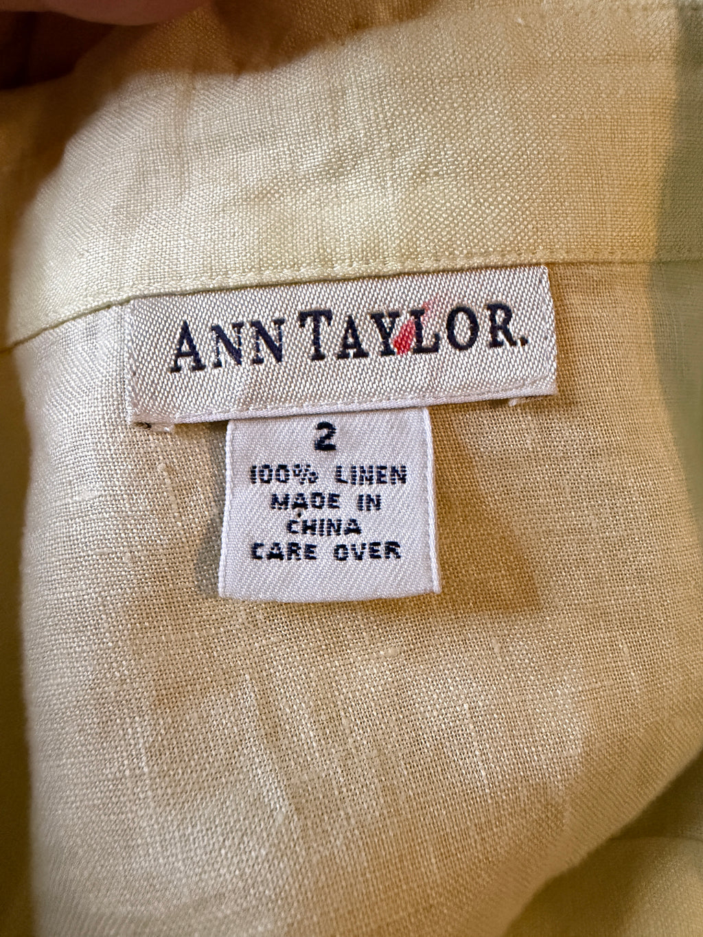 Ann Taylor 100% Linen Button Front Shirt Size 2 Pale Yellow Long Sleeve Lightweight Women’s Blouse