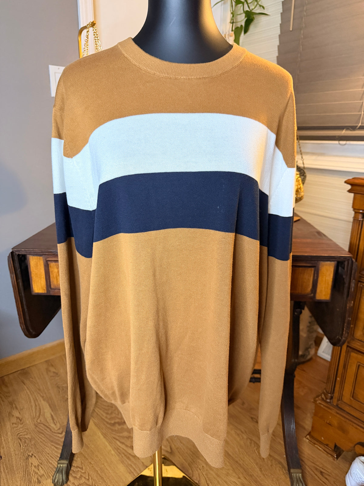 Vintage Tommy Hilfiger Colorblock Sweater XL Camel Cream Navy Crewneck Men’s Pullover