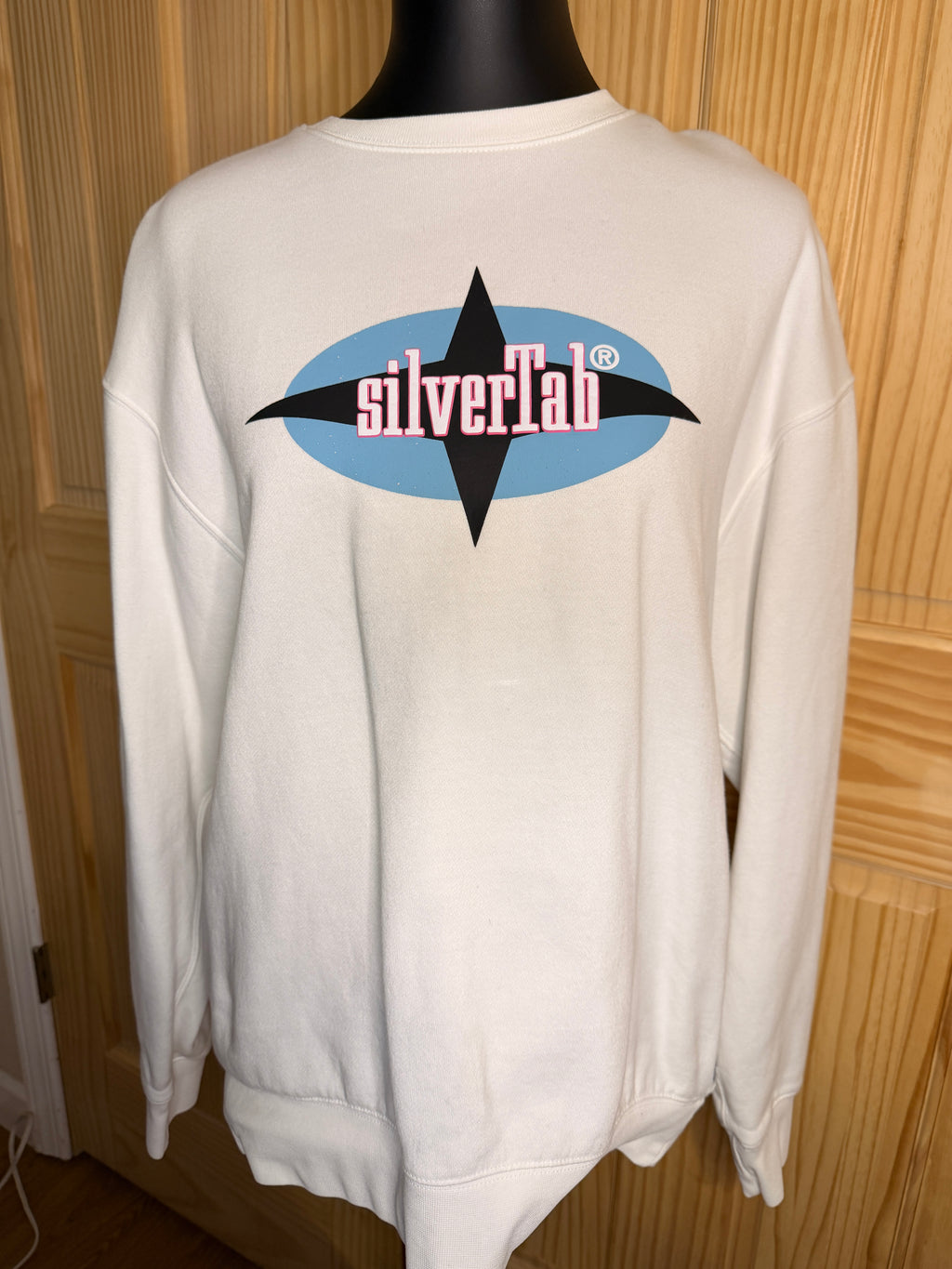 SilverTab White Graphic Crewneck Sweatshirt Oversized Casual Pullover