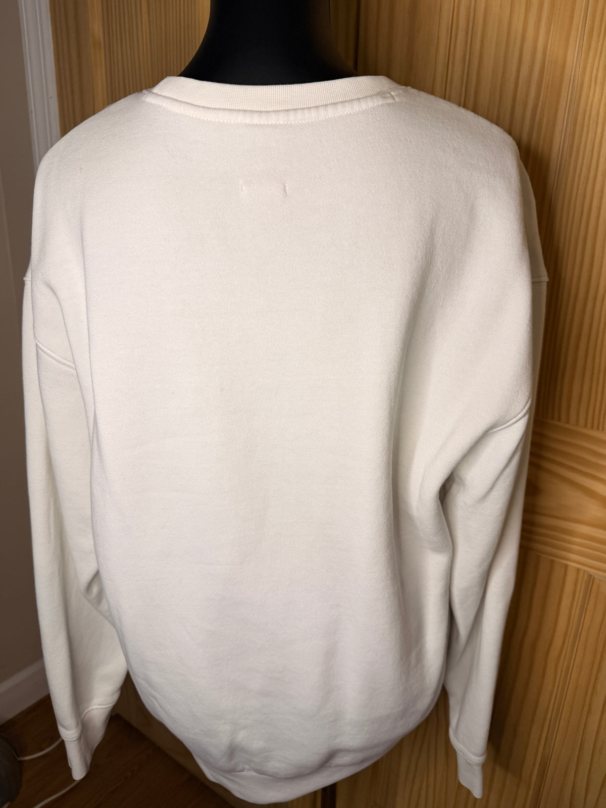 SilverTab White Graphic Crewneck Sweatshirt Oversized Casual Pullover
