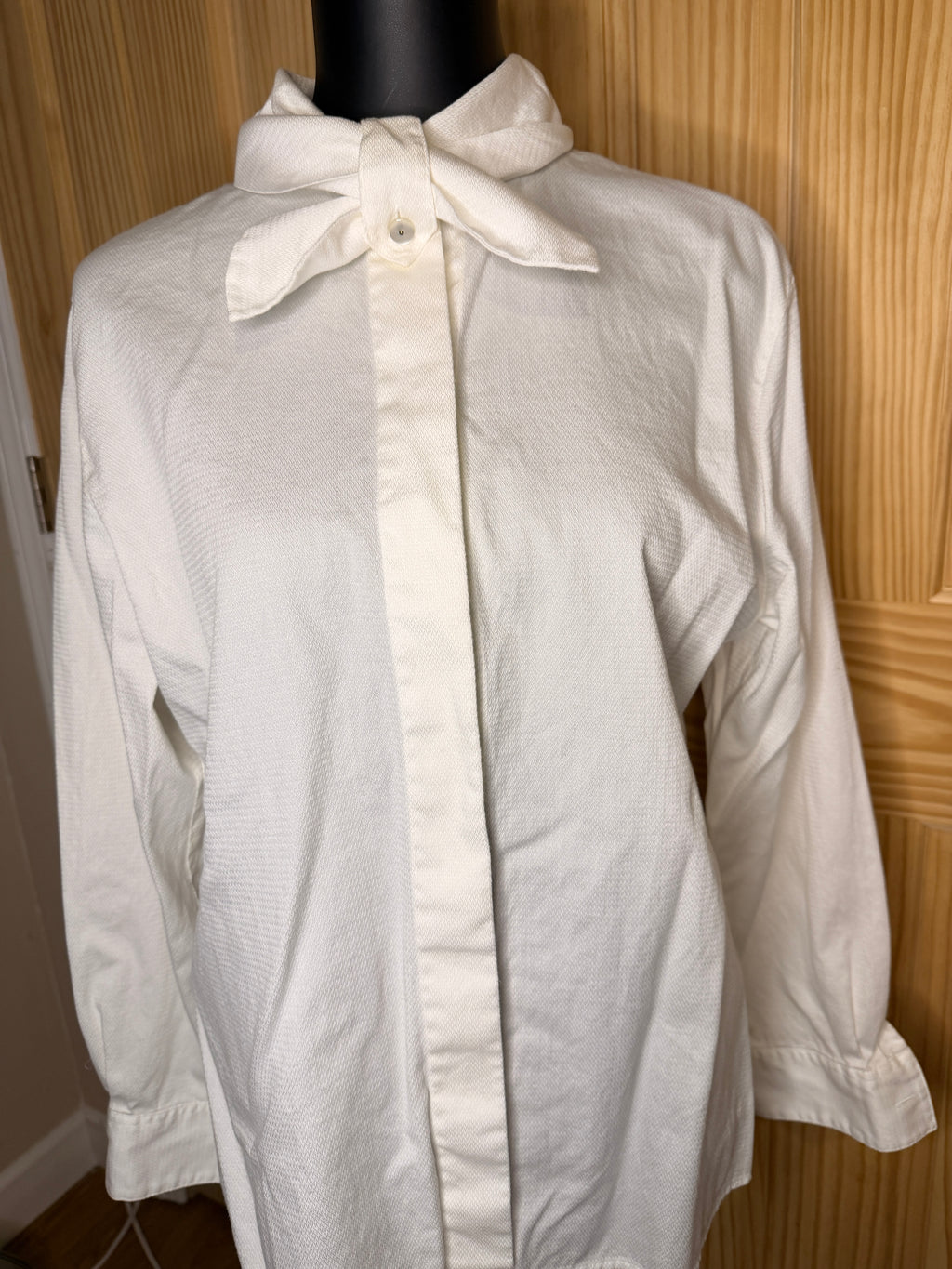 Pendleton White Tie Neck Cotton Blouse Women's Size 14 Secretary Bow Top