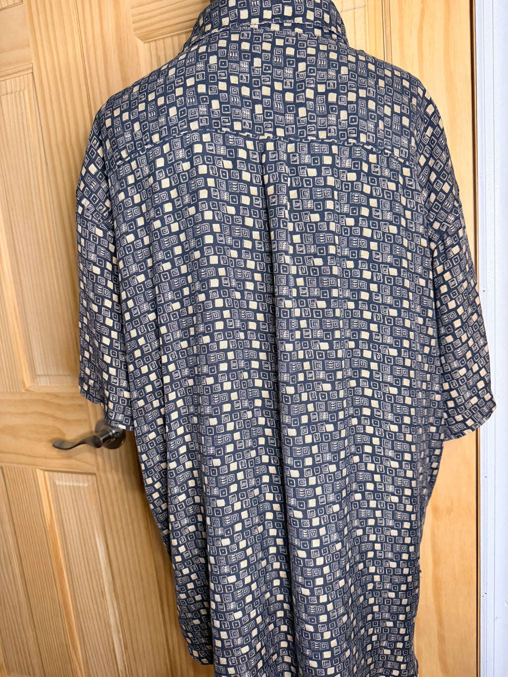 Perry Ellis Men's Geometric Button Front Shirt 100% Silk XL