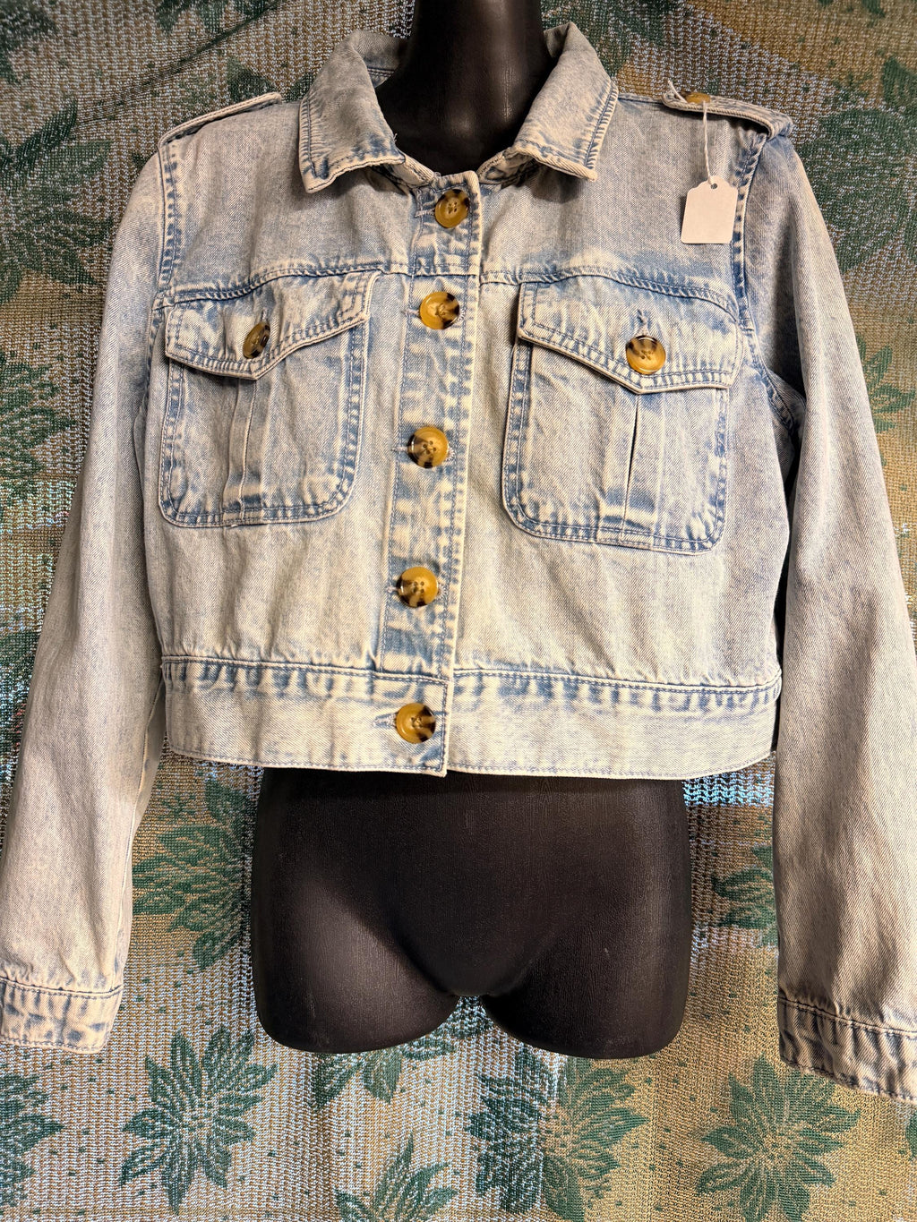 Mudd Cropped Acid Wash Denim Jacket (size S)