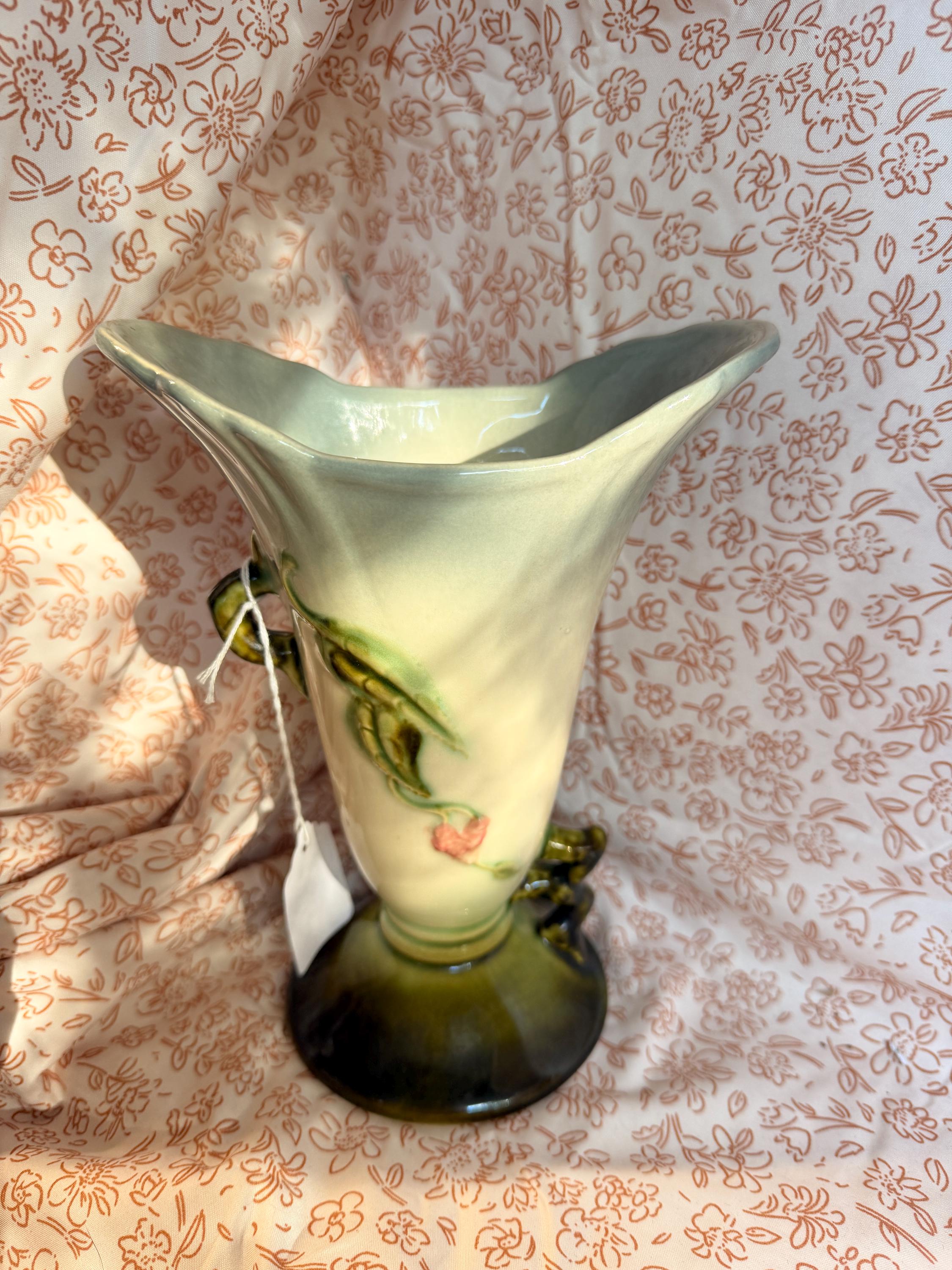 Vintage Hull Pottery Woodland Tulip Bud Vase Pink Flower Blossom Planter 126