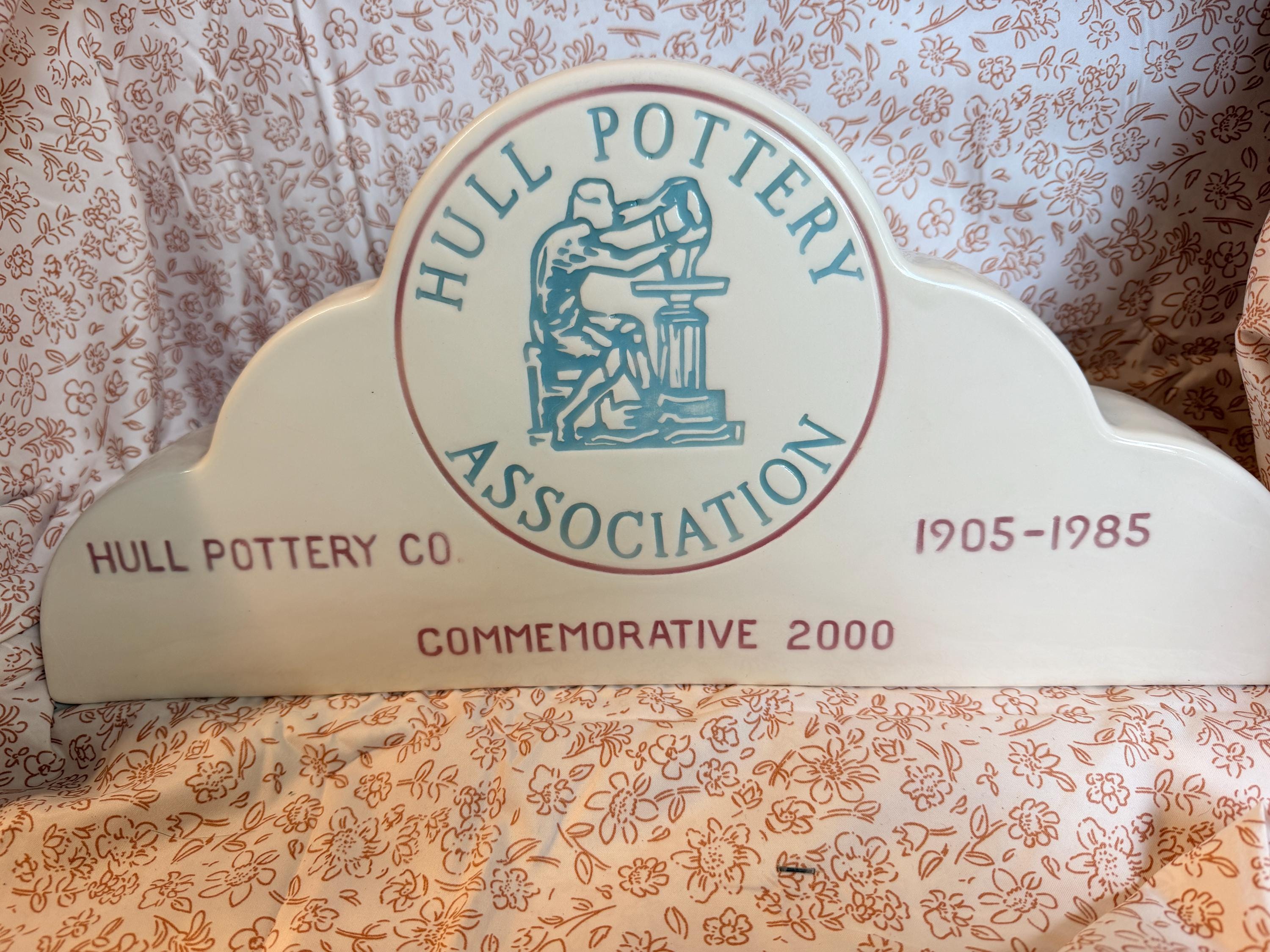 Hull Pottery Association Commemorative 2000 Wall Plaque Hull Pottery Co 1905-1985 Collector Display
